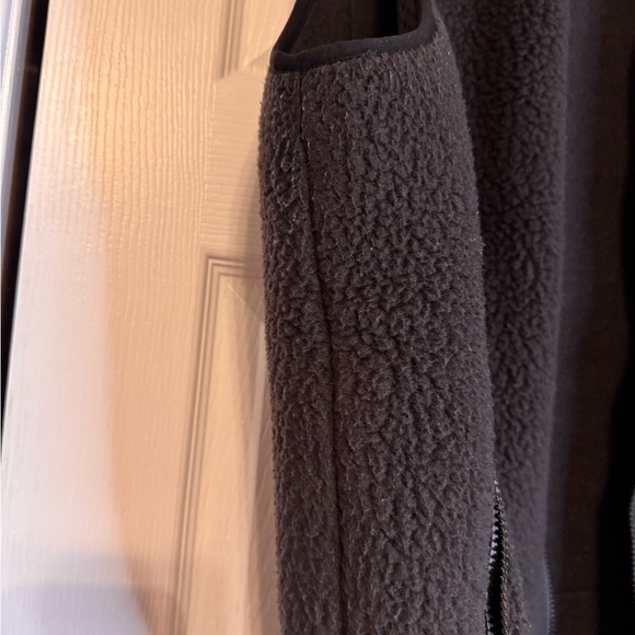 Patagonia Men's Classic Black Charcoal Fleece Zip Up Vest Size XL - Picture 9 of 12